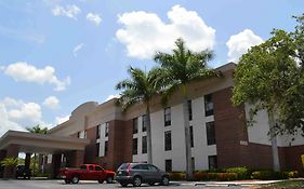Days Inn & Suites Fort Myers Near Jetblue Park Fort Myers, Fl